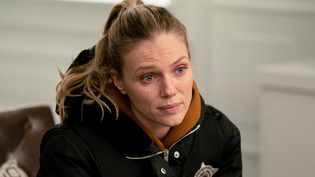 Policías de Chicago 8x14