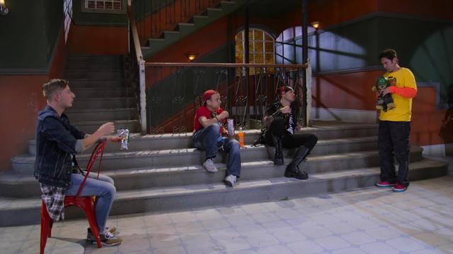 Vecinos 9x4